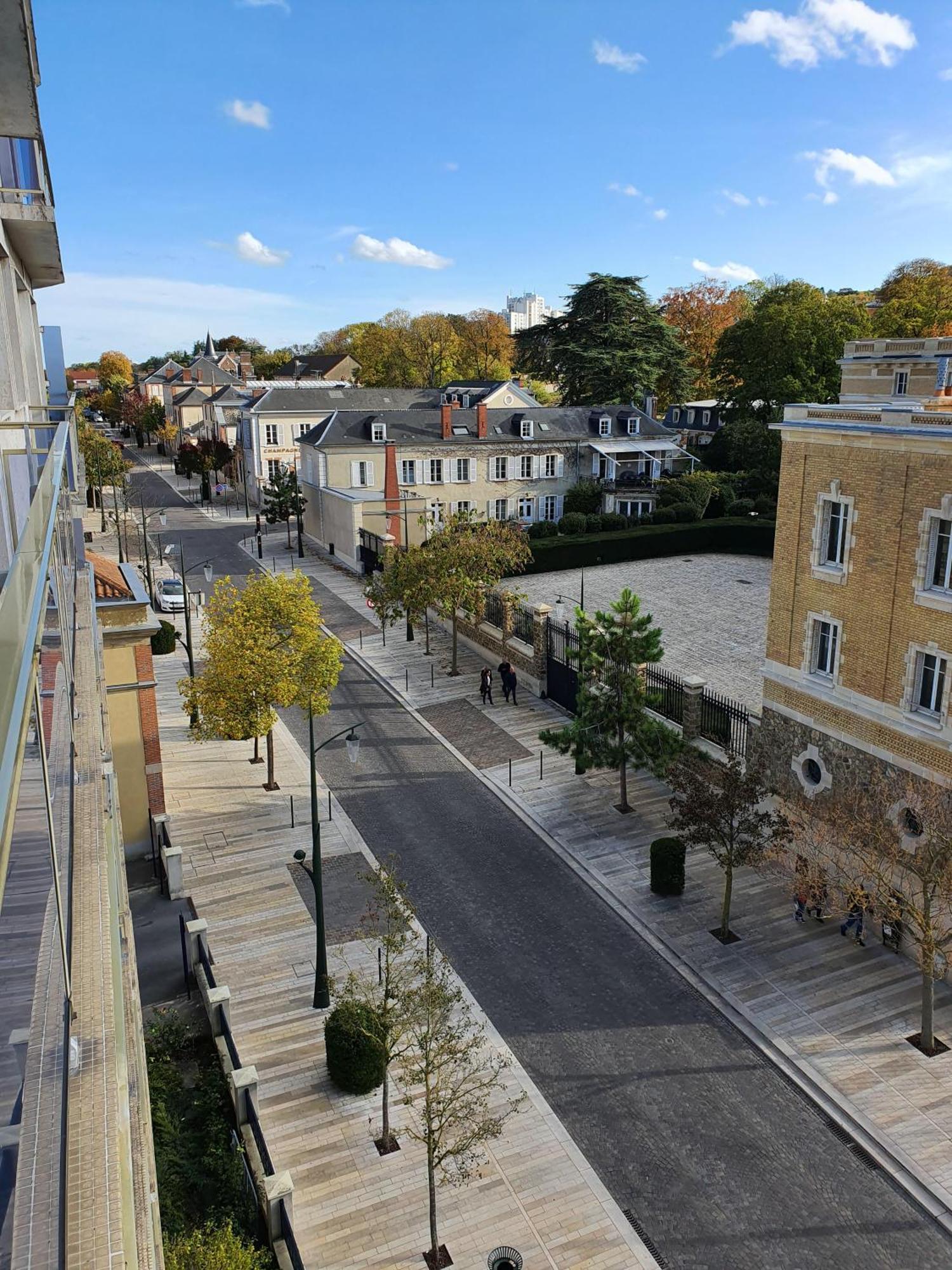 Apartamento L'épopée Panoramique - 4* - Avenue de Champagne - Épernay Habitación foto
